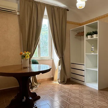 Campani Termini Apartmán *